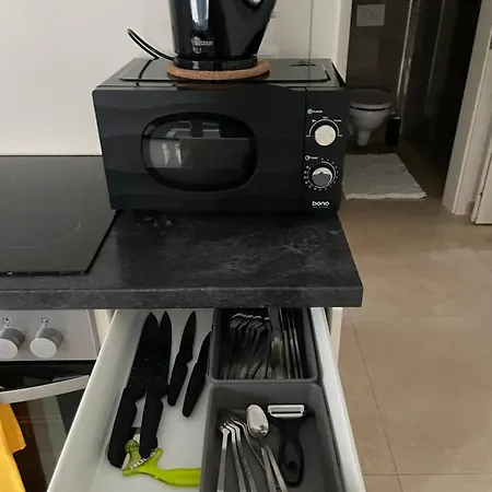 Seos Self Check In ,gratis Parken,apartment Mit Schlaf Und Studioapartmet Graz