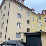 Seos Self Check In ,gratis Parken,apartment Mit Schlaf Und Studioapartmet * Graz
